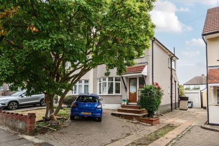 Oakdene Avenue, Chislehurst, BR7