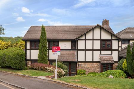 Holmbury Park, Bromley, BR1