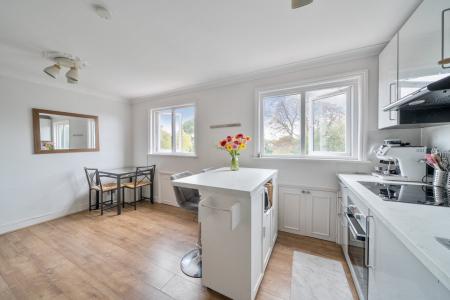 Ellesmere Road, Chiswick, London, W4