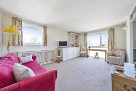 Ravensmede Way, Chiswick, London, W4
