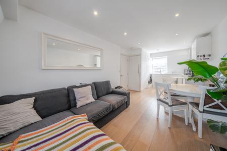 Old Town, Clapham, London, SW4