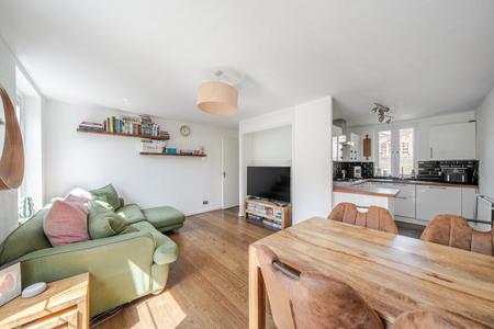 Bobbin Close, Clapham, London, SW4