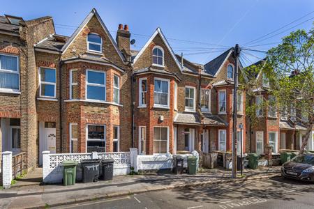 Strathleven Road, London, SW2