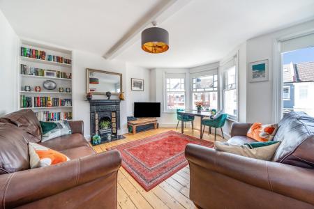 Rathcoole Avenue, London, N8