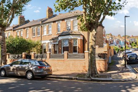 Stapleton Hall Road, Stroud Green, London, N4