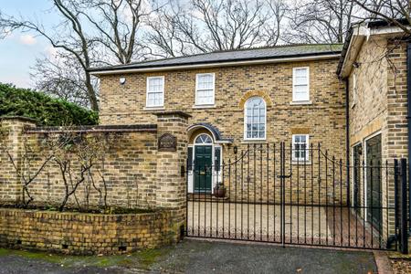 Burbage Road, Herne Hill, London, SE24
