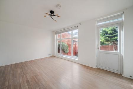 Kingham Close, London, SW18