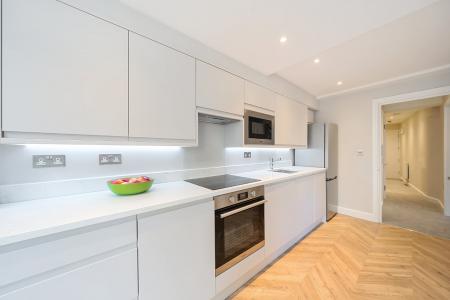 Garratt Lane, London, SW18