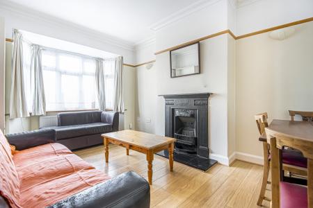 Fieldview, Earlsfield, London, SW18