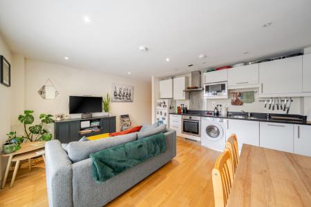 Garratt Lane, London, SW18