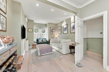 Squarey Street, Earlsfield, London, SW17