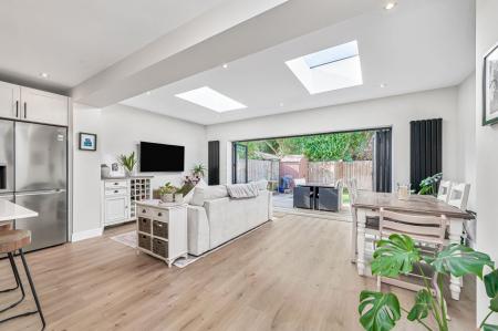 Dawnay Road, Earlsfield, London, SW18