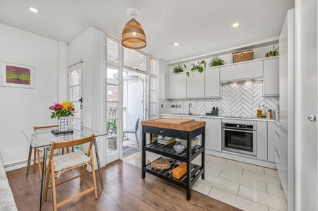Iron Mill Road, Earlsfield, London, SW18