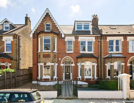 Mundania Road, East Dulwich, London, SE22
