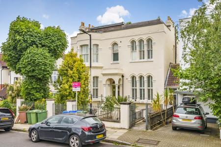 Overhill Road, East Dulwich, London, SE22