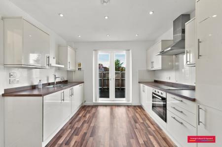Cherrydown Avenue, London, E4