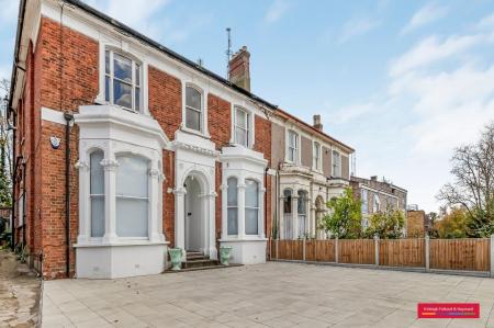 Nether Street, Finchley, London, N12