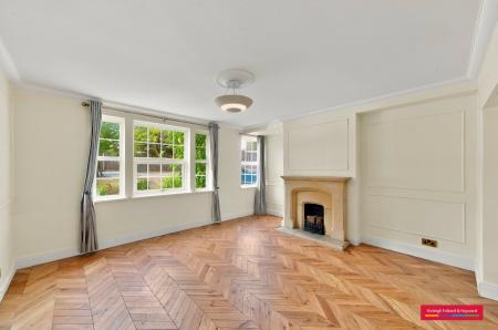 Southway, London, N20
