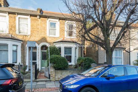 Avenue Road, North Finchley, London, N12