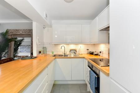 Milton Court, Carrara Wharf, Ranelagh Gardens, Fulham, London, SW6