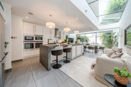 Sedlescombe Road, Fulham, London, SW6