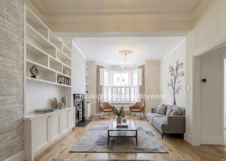 Dorville Crescent, Hammersmith, London, W6