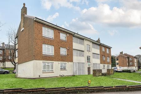 Larkfield Close, Hayes, Kent, BR2
