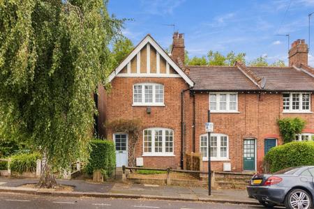 Gaskell Road, Highgate, London, N6