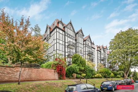 Makepeace Avenue, Highgate, London, N6