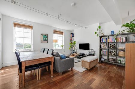 Pleasant Place, Islington, London, N1