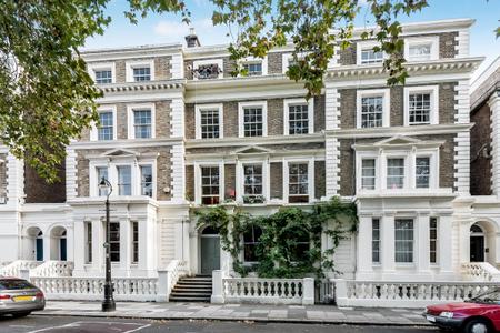Albert Square, London, SW8