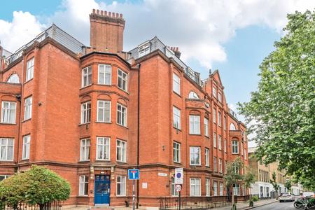 South Lambeth Road, Vauxhall, London, SW8