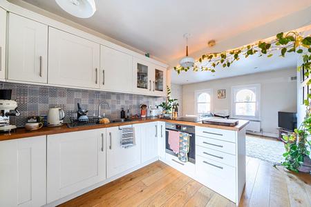 Vauxhall Grove, Vauxhall, London, SW8