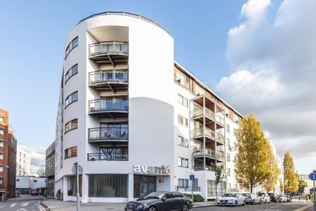 The Bittoms, Kingston Upon Thames, Surrey, KT1