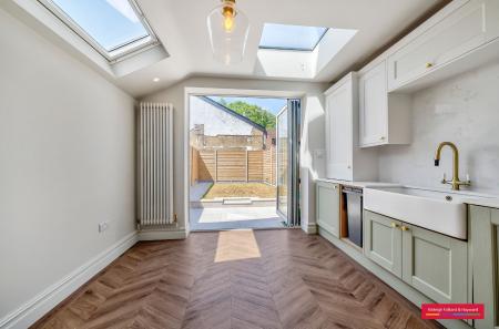 Brunswick Crescent, London, N11