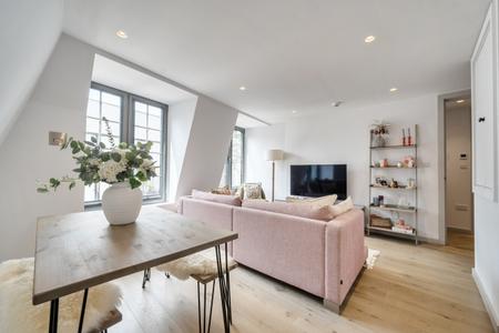 Dukes Mews, London, N10