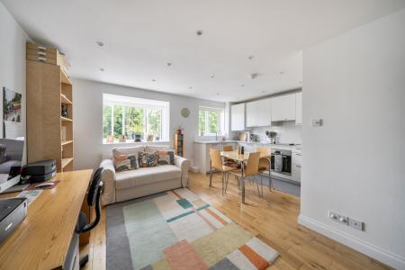 Cambridge Gardens, Muswell Hill, London, N10
