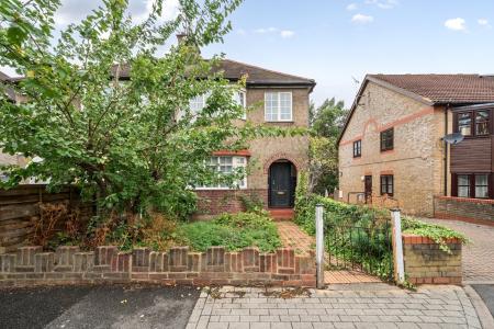 Sydney Road, Muswell Hill, London, N10