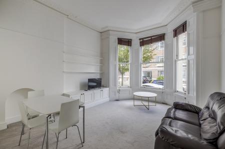 Campden Hill Gardens, Kensington, London, W8