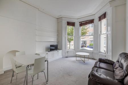 Campden Hill Gardens, Kensington, London, W8