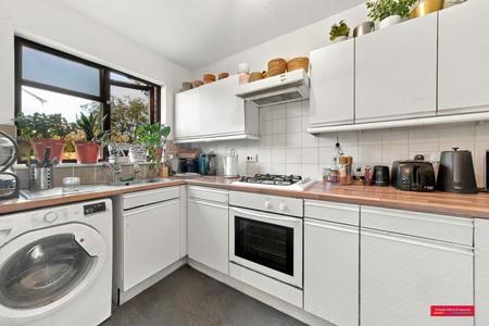 Southerngate Way, New Cross, London, SE14