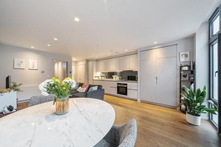 Deodar Road, Putney, London, SW15