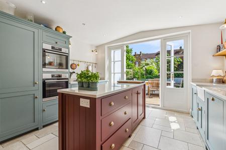Frogmore, Putney, London, SW18