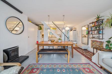 Holybourne Avenue, Putney, London, SW15