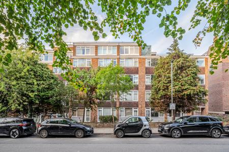 Putney Hill, London, SW15