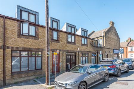 Edna Road, London, SW20