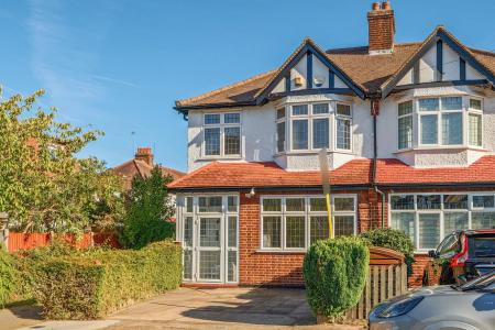 Martin Grove, Morden, SM4