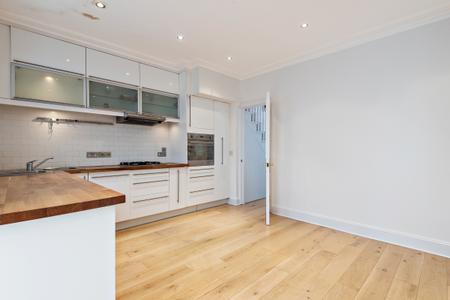 Clifton Park Avenue, London, SW20