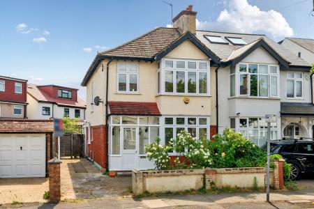 Somerset Avenue, Raynes Park, London, SW20