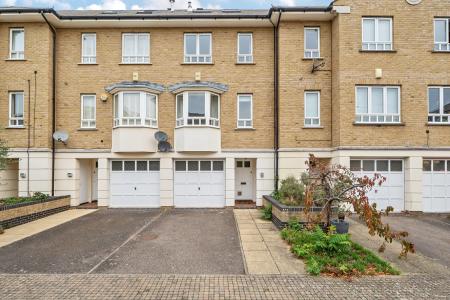 May Bate Avenue, Kingston upon Thames, Surrey, KT2
